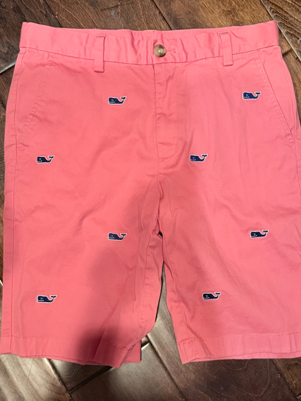 NWOT Vineyard Vines Boys Size 14 Coral Embroidered Whale Chino Shorts